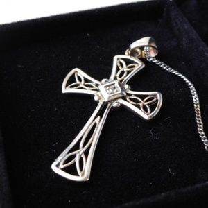 925 Sterling Silver Genuine Diamond Cross Pendent